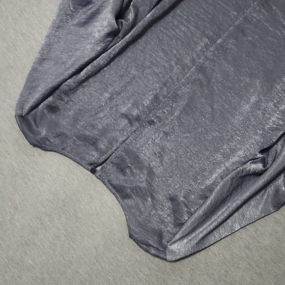 Bobeau Brand Flowy Silver Gray 3/4-Length Bell-Sleeve Blouse Tunic Top Shirt - Picture 5 of 12